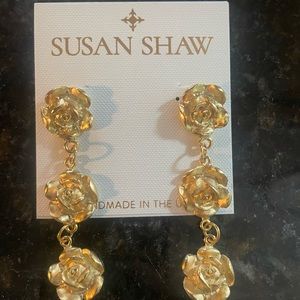 Susan Shaw Rose Tier Gold Drop Earrings